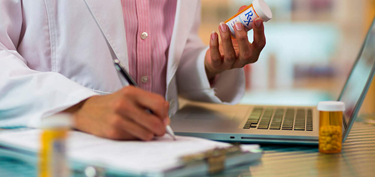 Image depicting Pharmacien